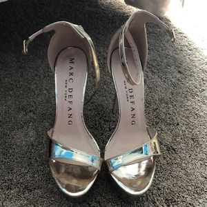 Gold Platform Marc Defangs. Perfect for Runway!